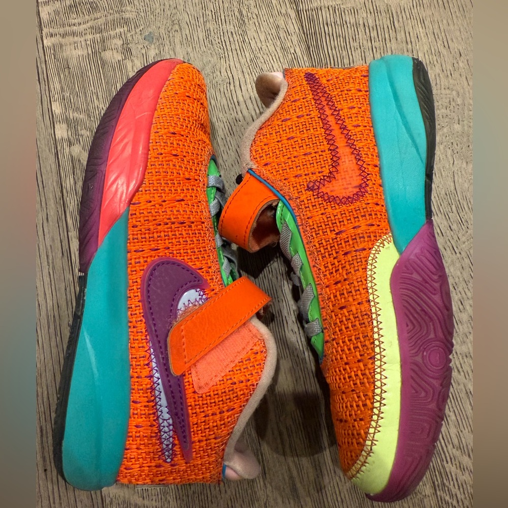 Kids LeBron 20 chosen 1